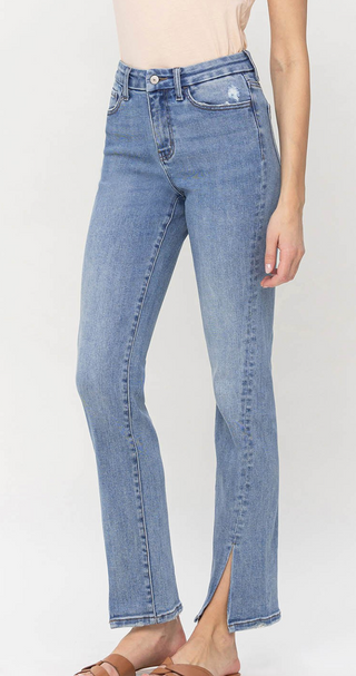 Lovervet High Rise Slim Straight Jean